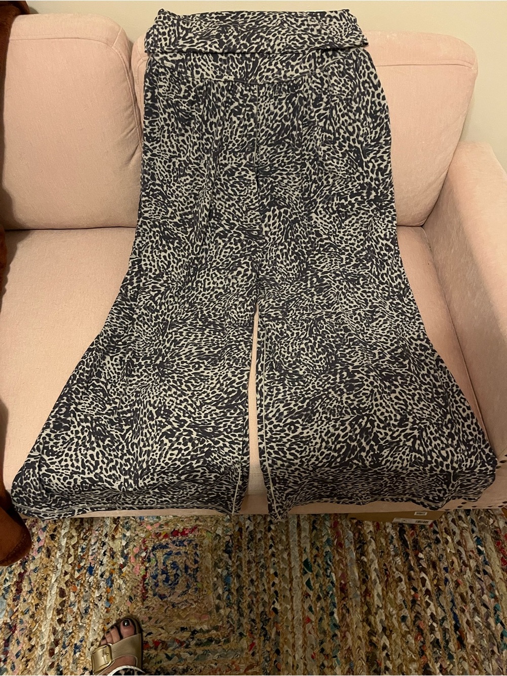 Aerie Real Me Black & Cream Leopard Print Super Wide Leg Pants. Rare